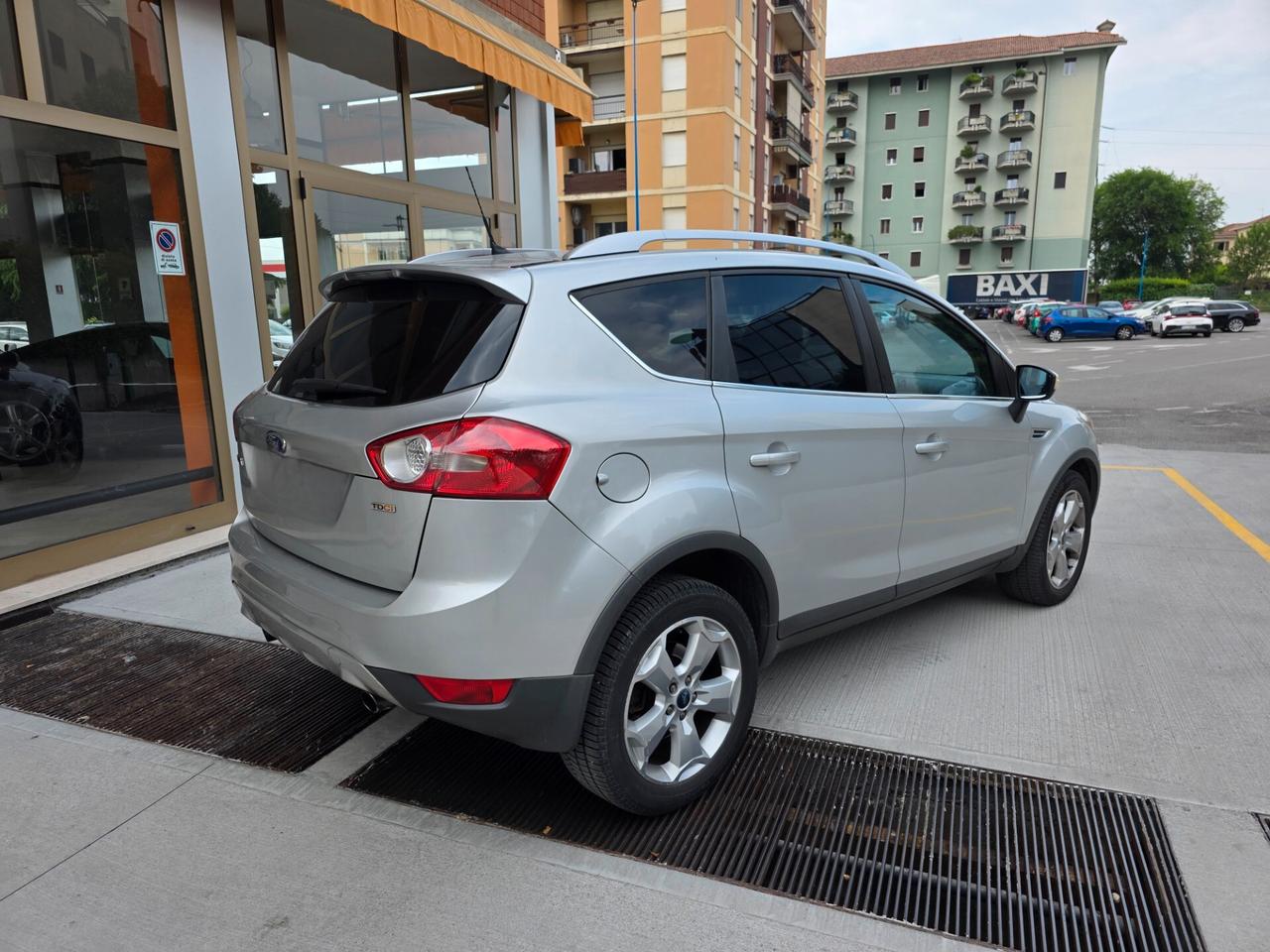 Ford Kuga 2.0 TDCi 136 CV 4WD Titanium DPF