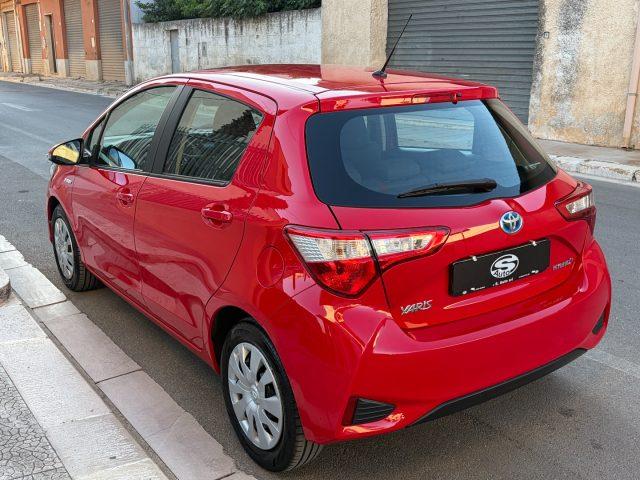 TOYOTA Yaris 1.5 Hybrid Cool
