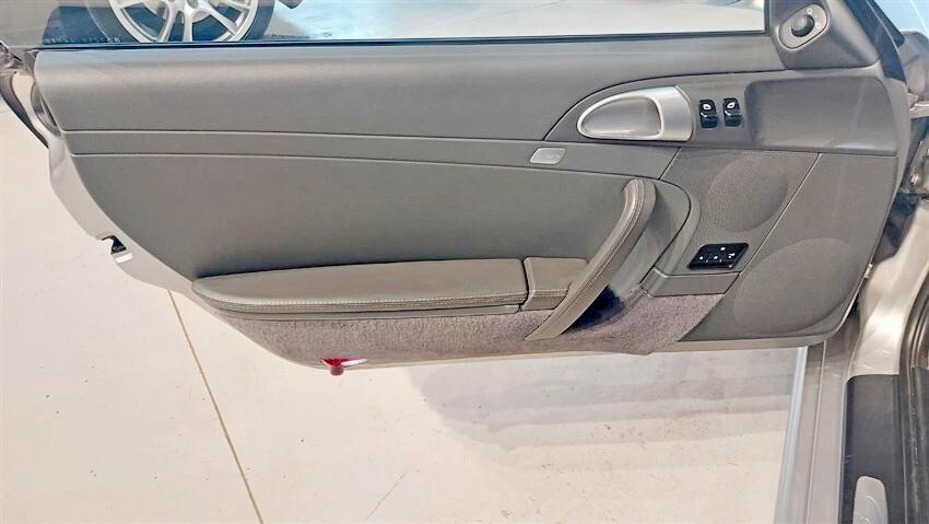 Porsche 911 Carrera cat Coupé