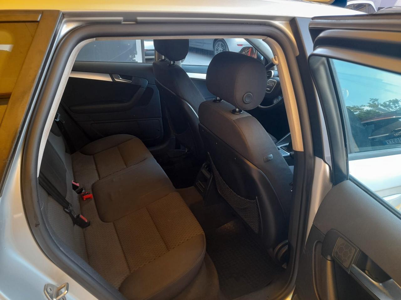 Audi A3 SPB 2.0cc diesel 12 mesi garanzia-2010