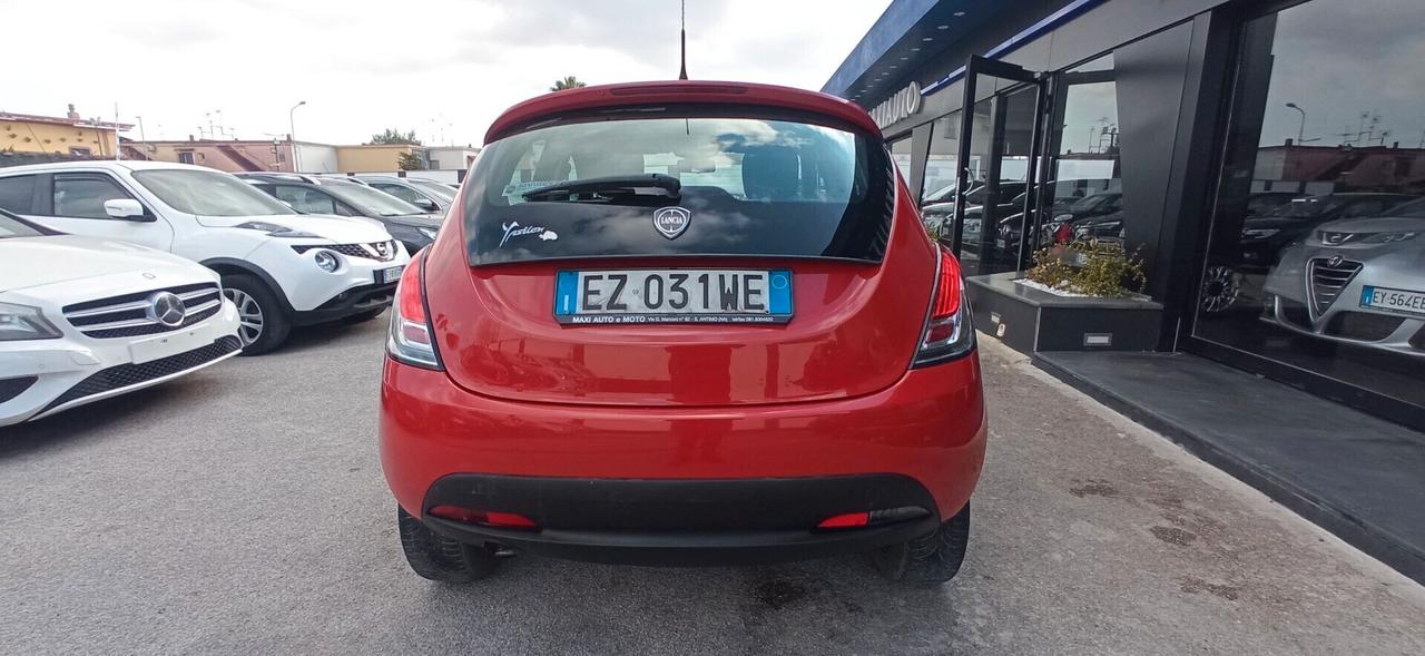Lancia Ypsilon 2015 ENTRA!