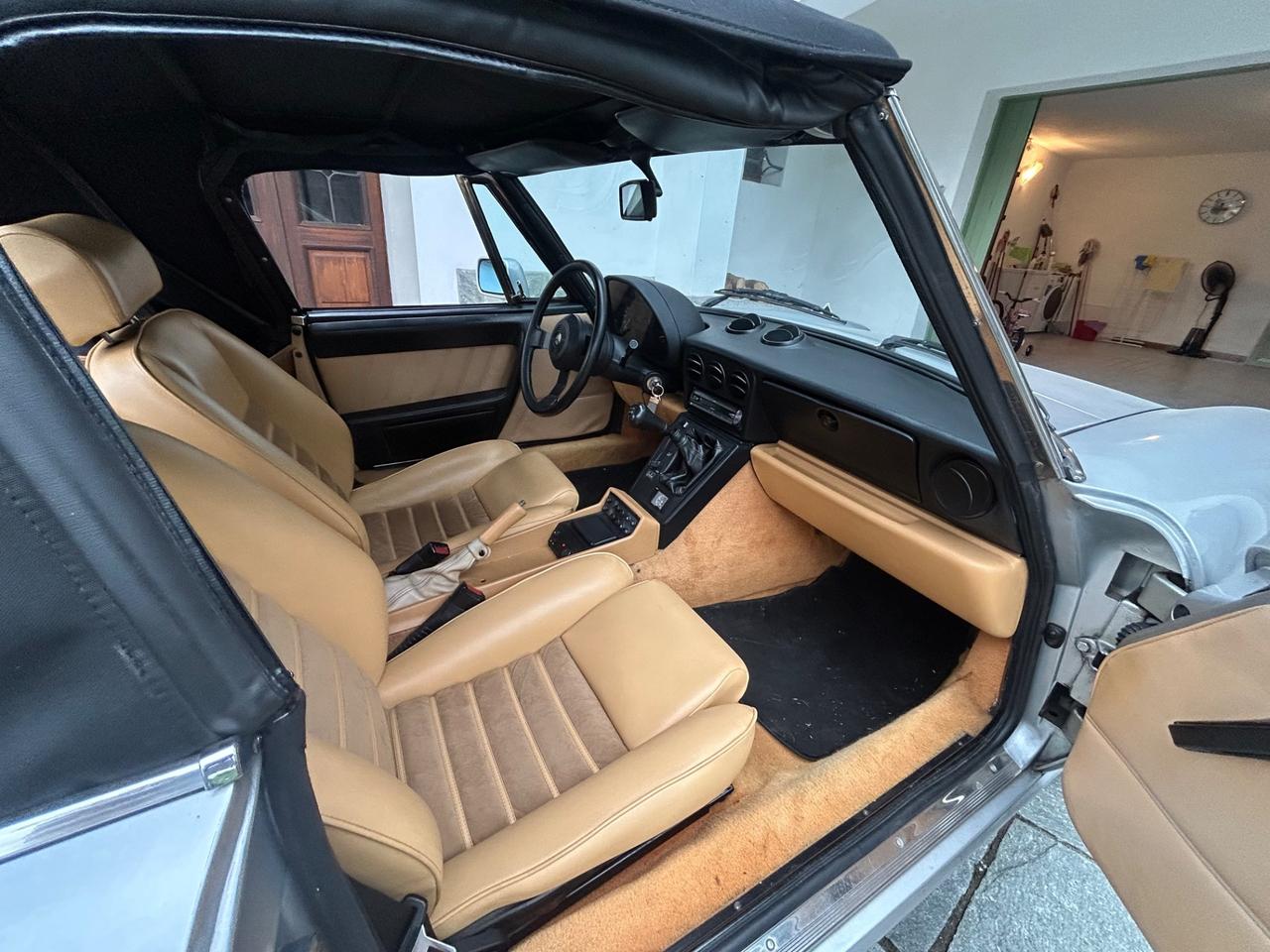 Alfa Romeo Spider 2000 pininfarina