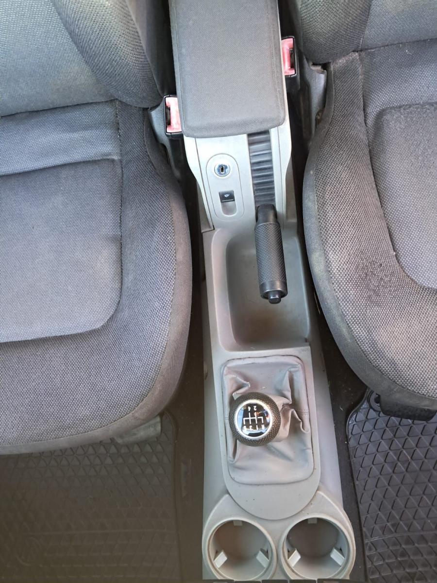 VOLKSWAGEN - New Beetle Cabrio - 1.6 Cabrio