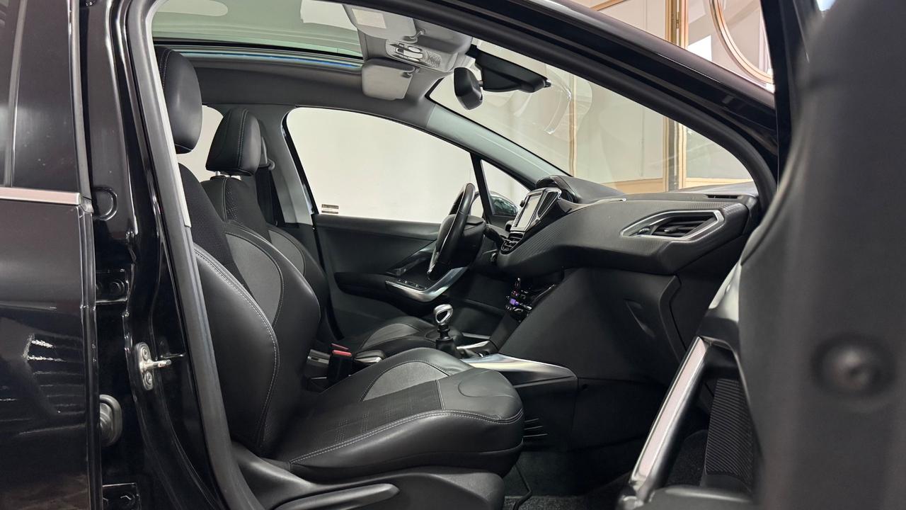 Peugeot 2008 1.6 e-HDi 115 CV Allure Panoramico