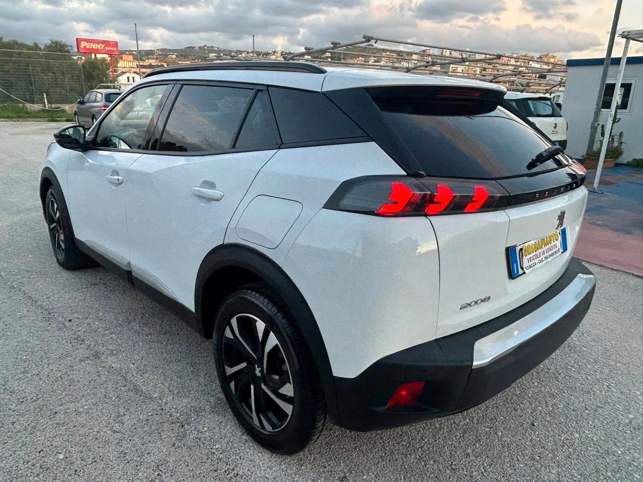 Peugeot 2008 1.5BlueHDi 110 cv 2021