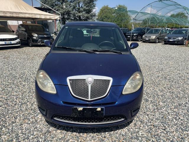 Lancia Ypsilon 1.2 Argento