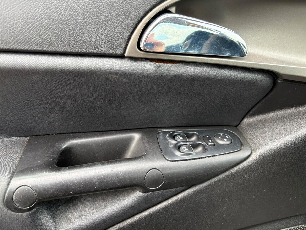 Lancia Ypsilon 1.2 Benzina 60cv NEOPATENTATI