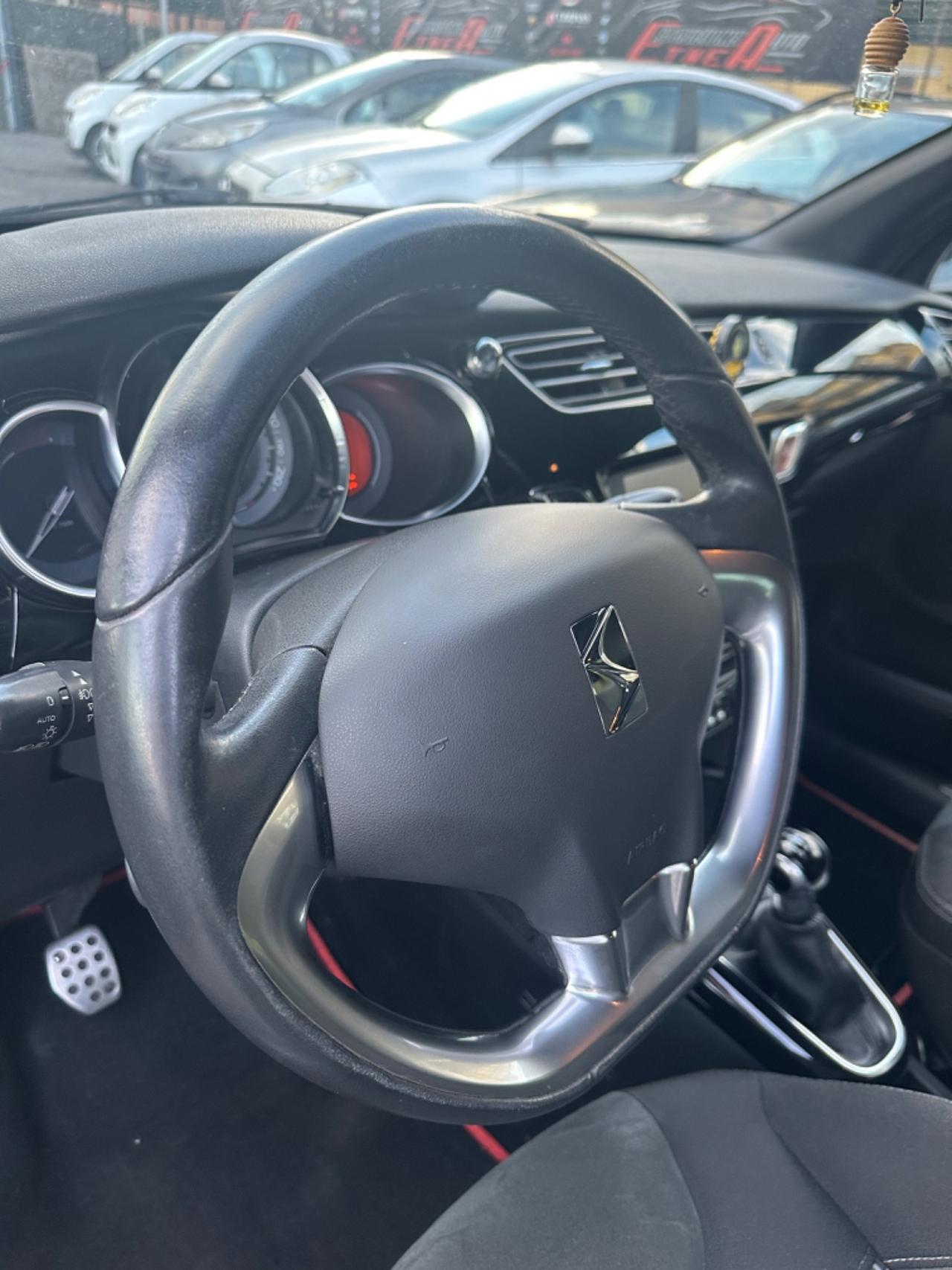 Ds DS3 3 1.6 e-HDi 90 airdream Just Black