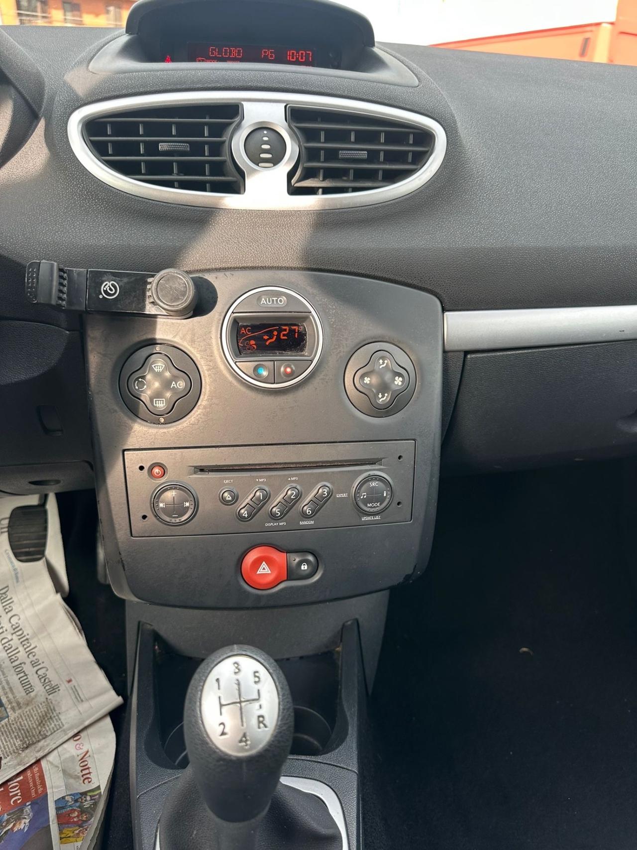 Renault Clio 1.6 benzina