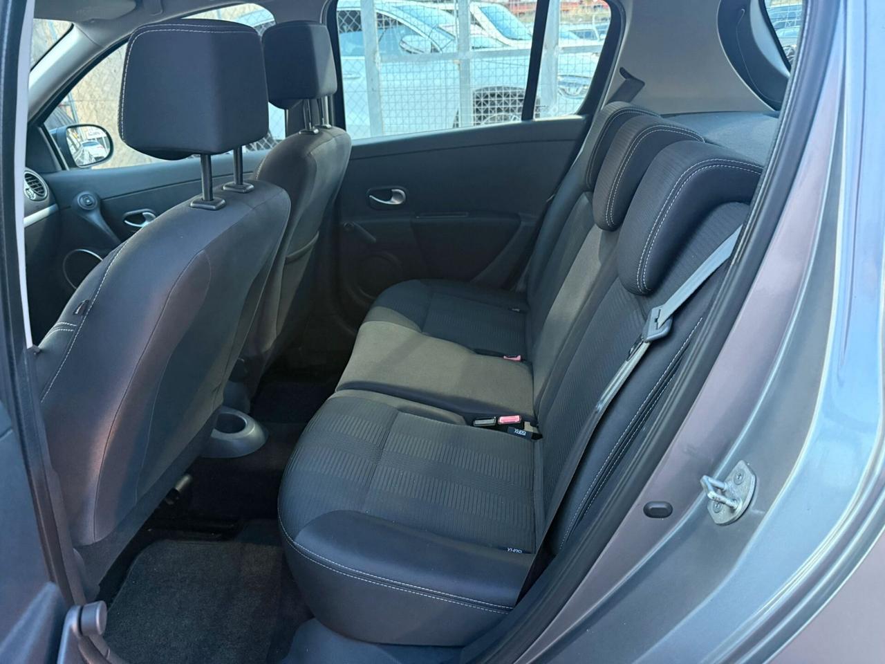 Renault Clio 1.2 16V 100cv 5 porte Confort