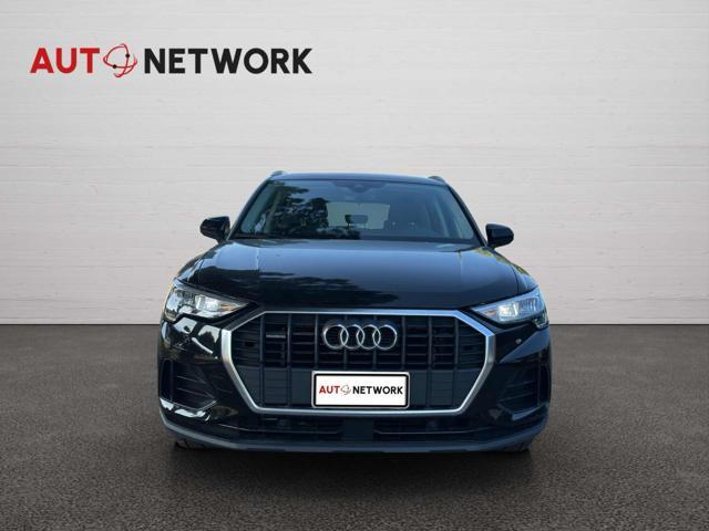 AUDI Q3 40 TDI quattro S tronic Business