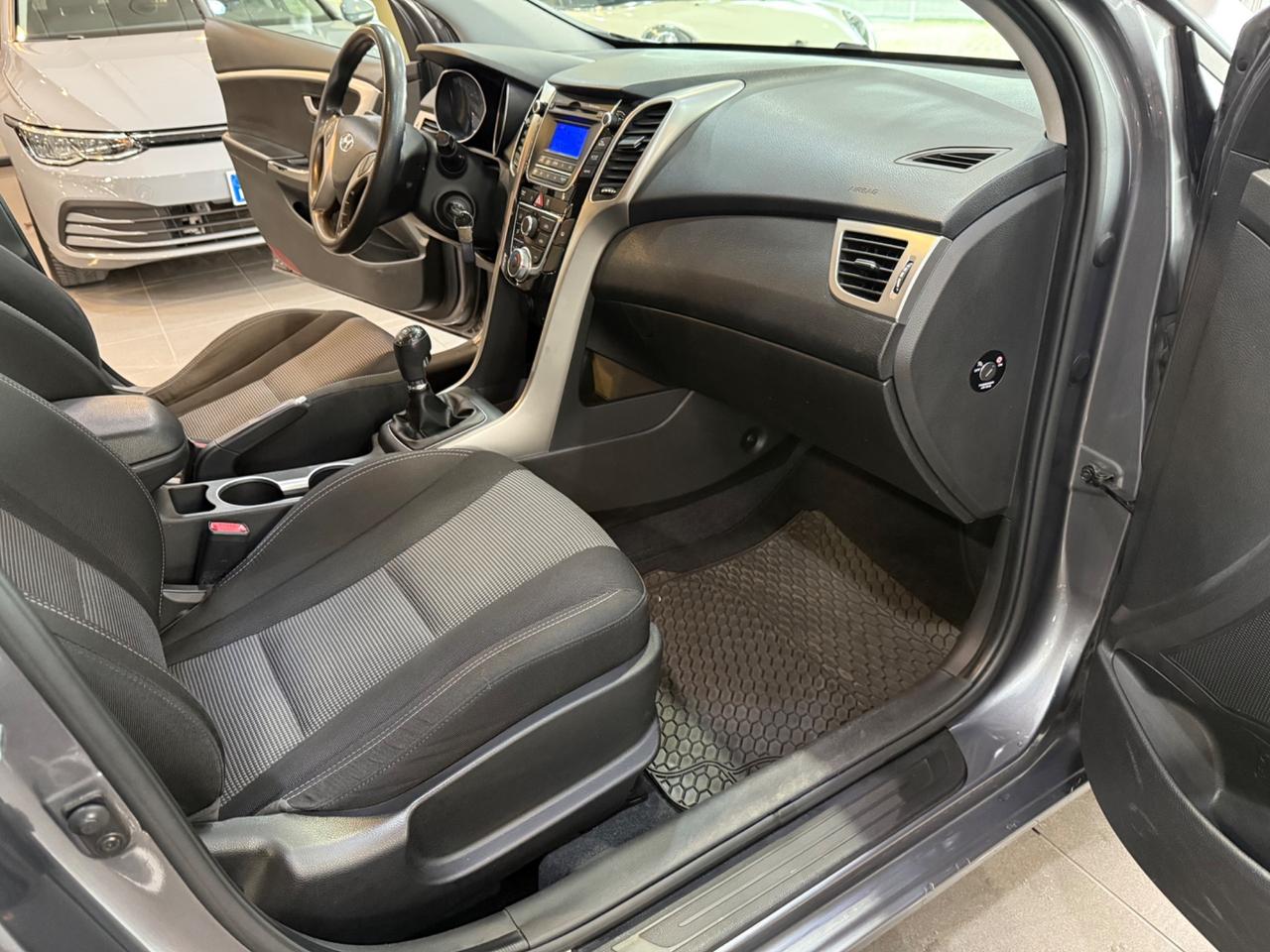 Hyundai i30 1.6 CRDi 5p. Classic