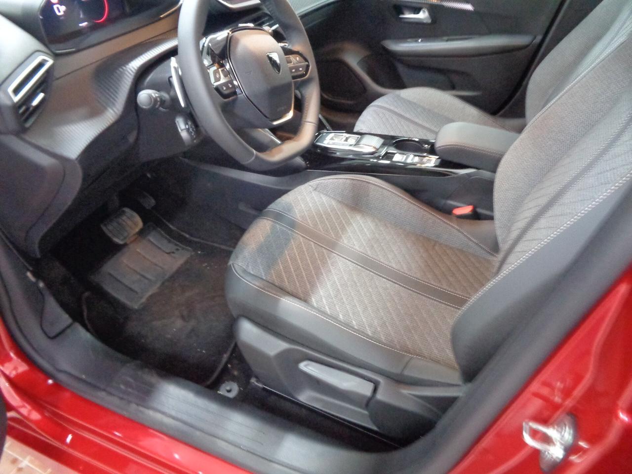 Peugeot 208 Hybrid 136 e-DCS6 Allure