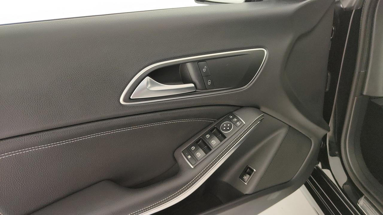 Mercedes-Benz CLA - C117 - CLA 180 cdi Sport