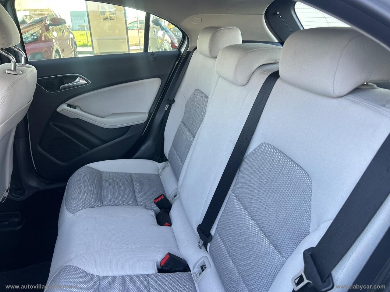 MERCEDES-BENZ A 180 CDI Sport