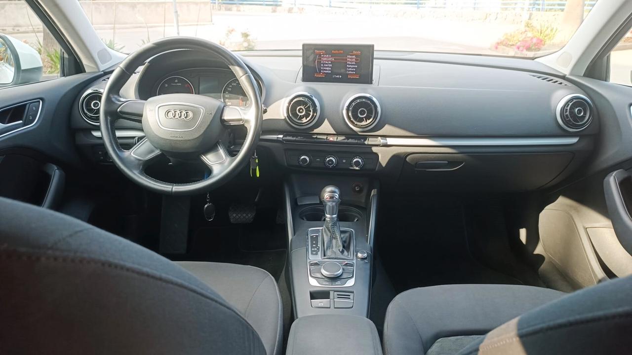 Audi A3 1.6 TDI clean diesel S tronic Ambition