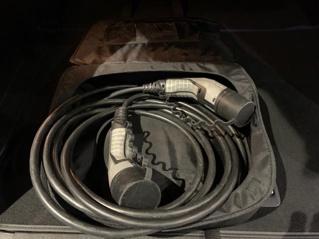 PEUGEOT 3008 Hybrid 225 e-EAT8 Allure Pack