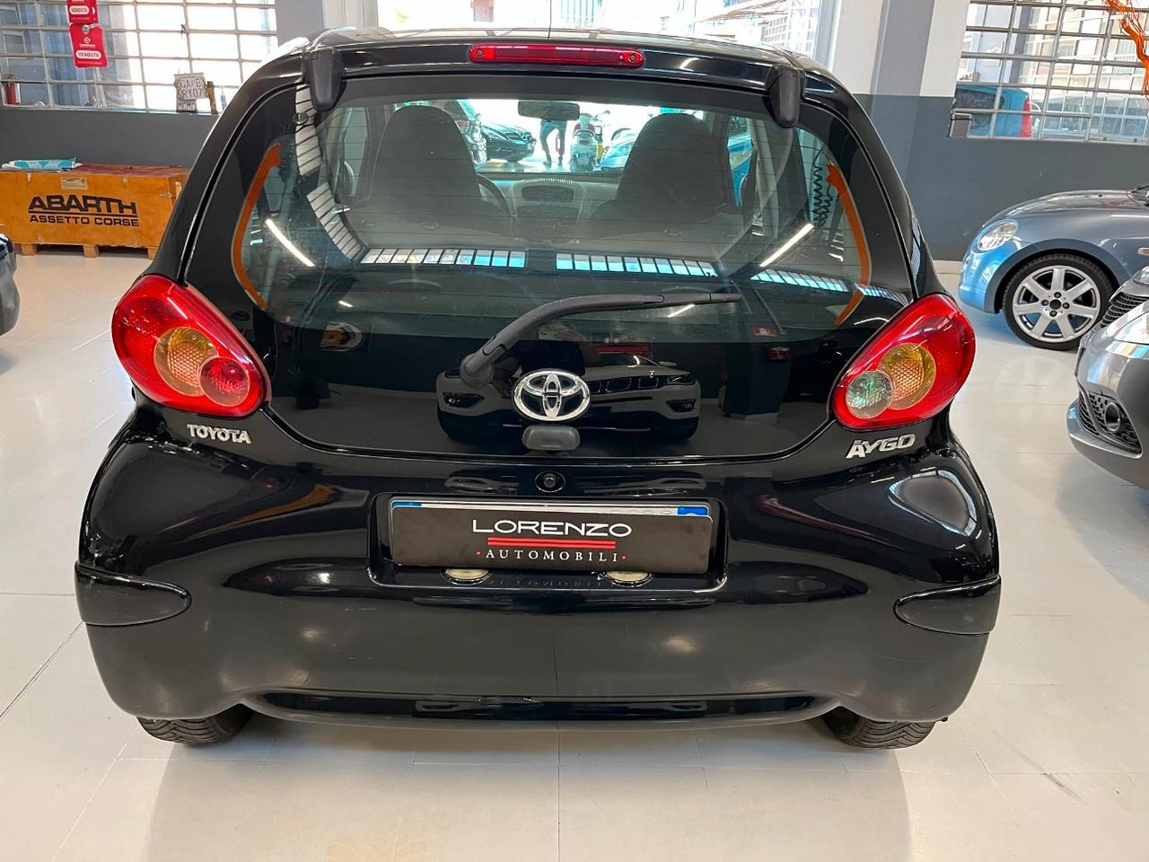 Toyota Aygo 5 Porte Aygo 5p 1.0 Now