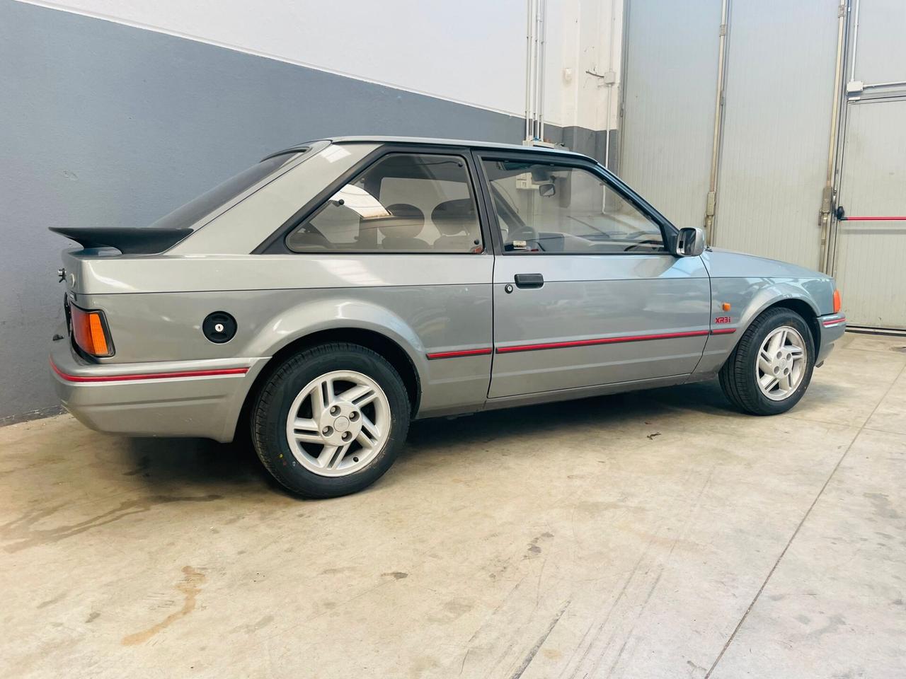 Ford Escort XR3I