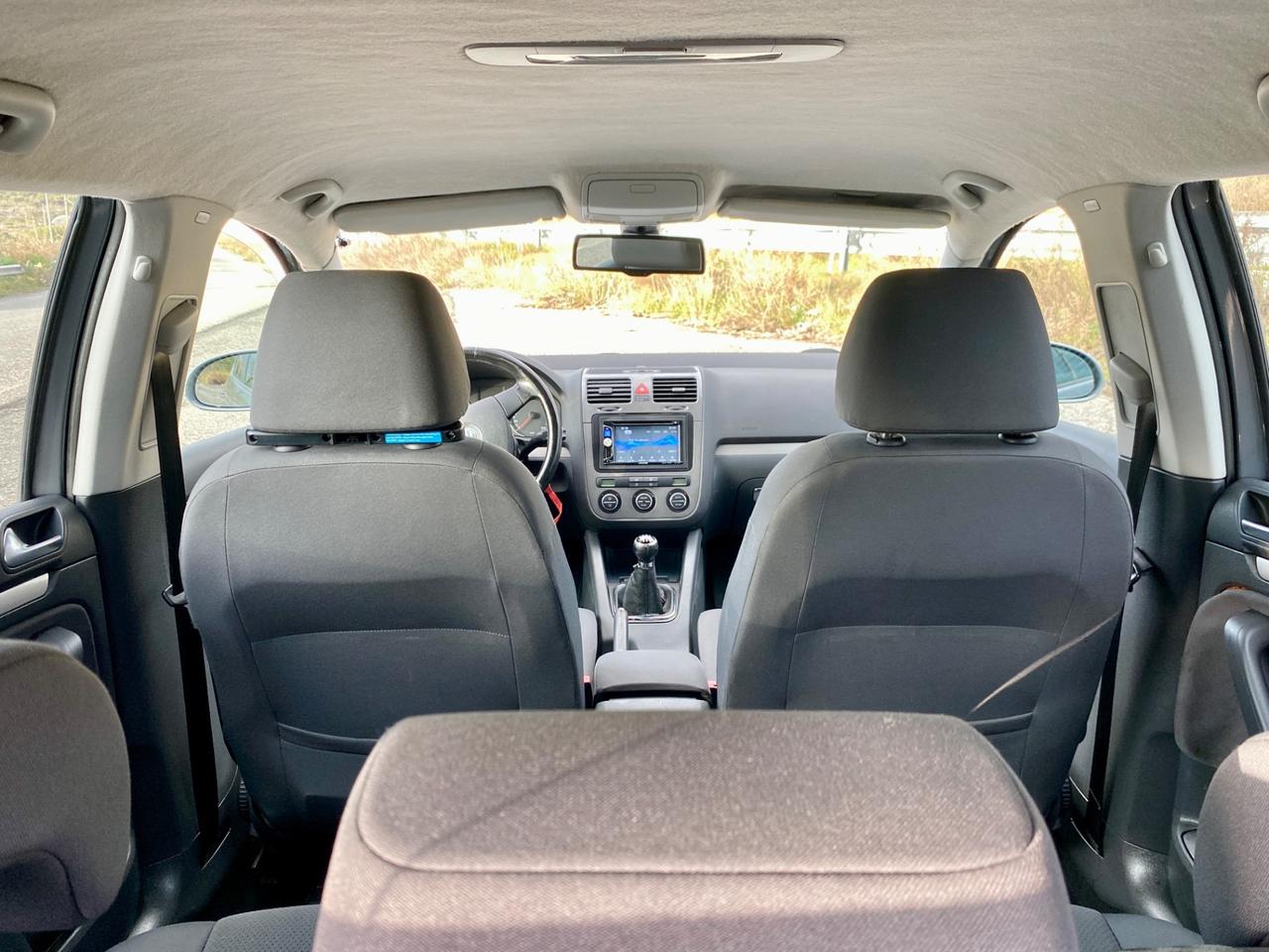 Volkswagen Golf 1.9 TDI 6 Marce 5p. Sportline