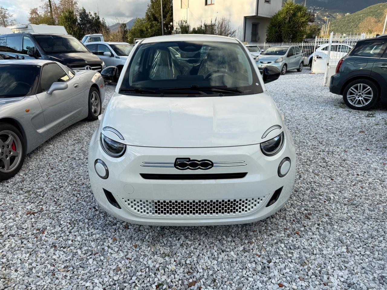 Fiat 500 Berlina Hybrid Icon