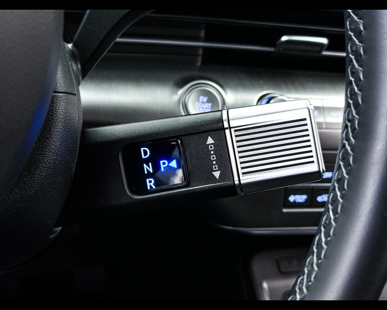 HYUNDAI KONA EV MY25 EXCLUSIVE 64,8 KWH+HP