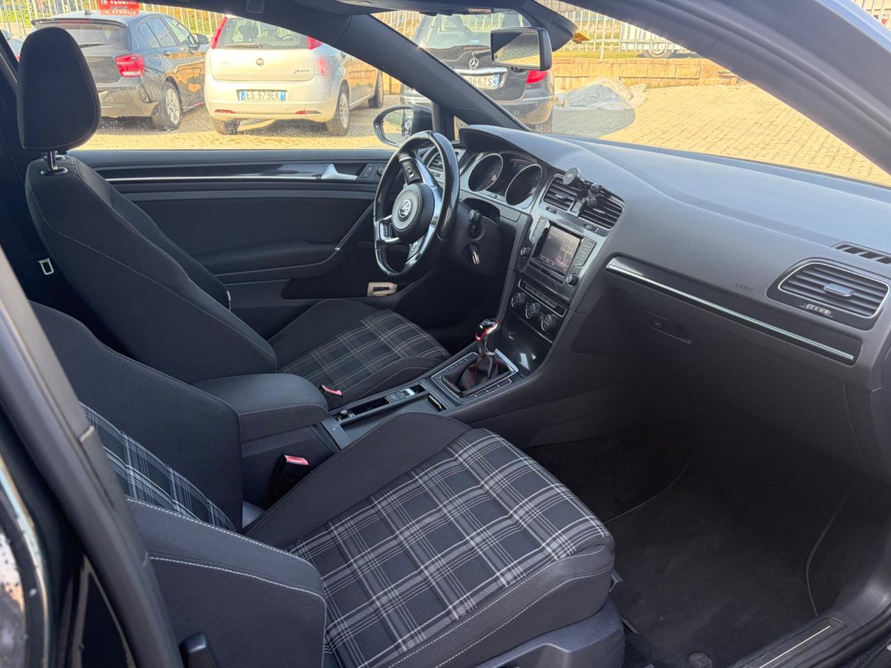 Volkswagen Golf GTD 2.0 TDI 3p. BlueMotion Technology