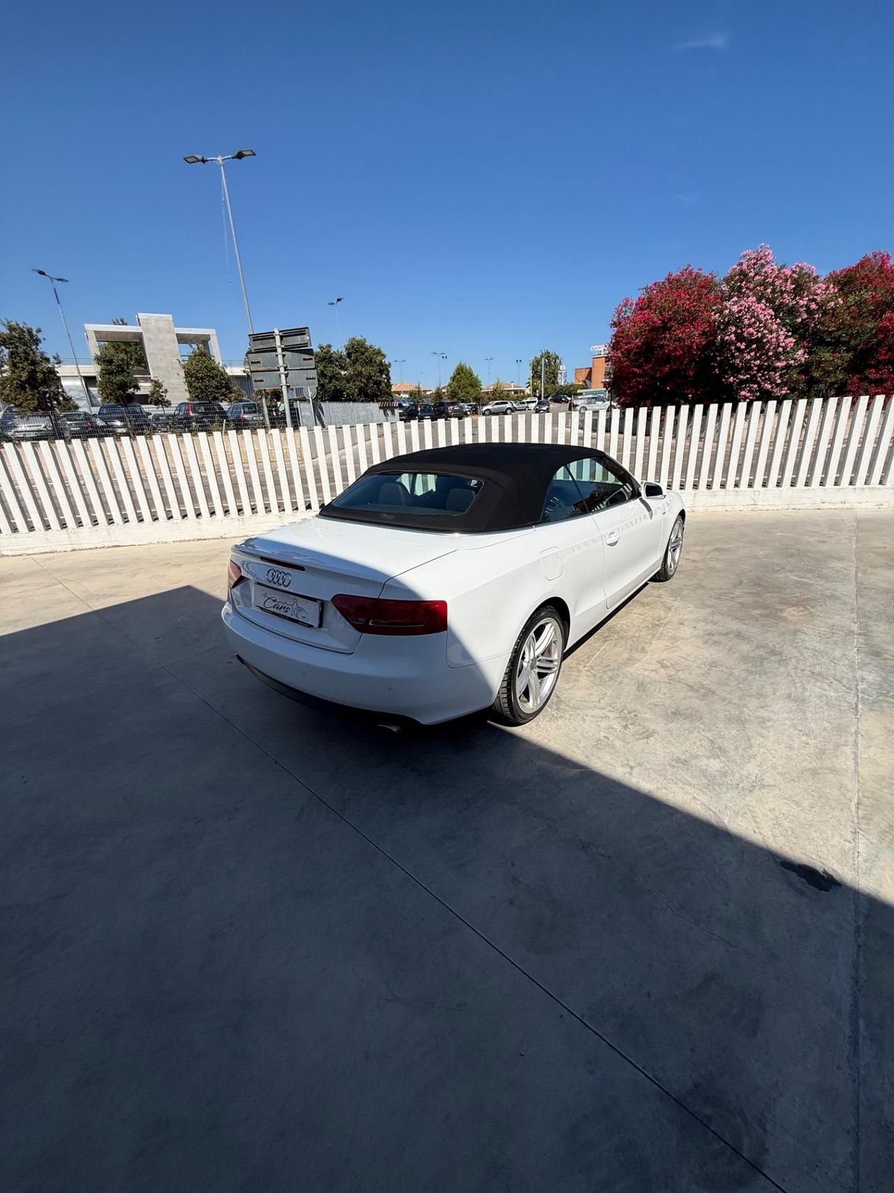 Audi A5 Cabrio 2.7 TDI F.AP. Ambiente