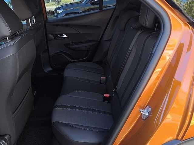 Peugeot 2008 PureTech 130 S&S EAT8 Allure