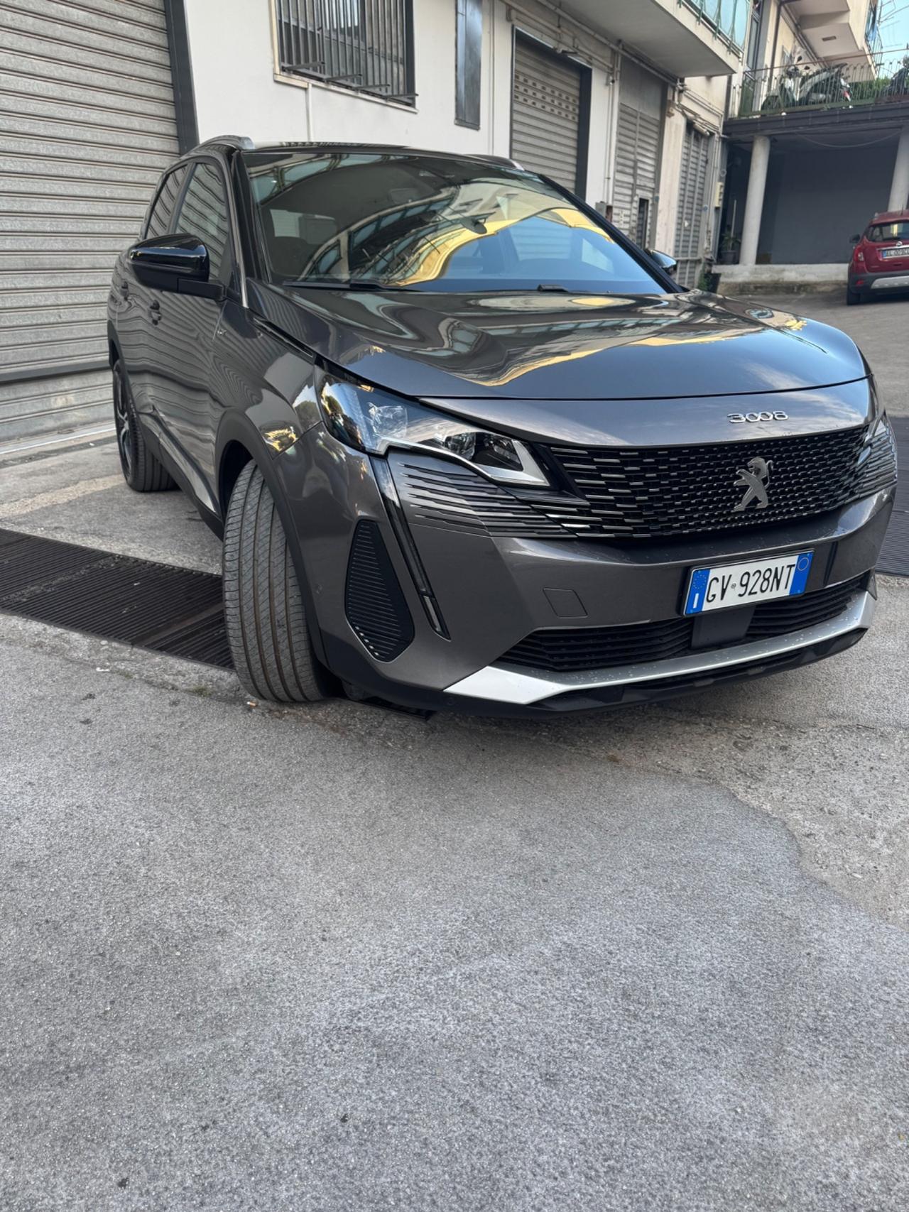 Peugeot 3008 Hybrid 136 e-DCS6 GT