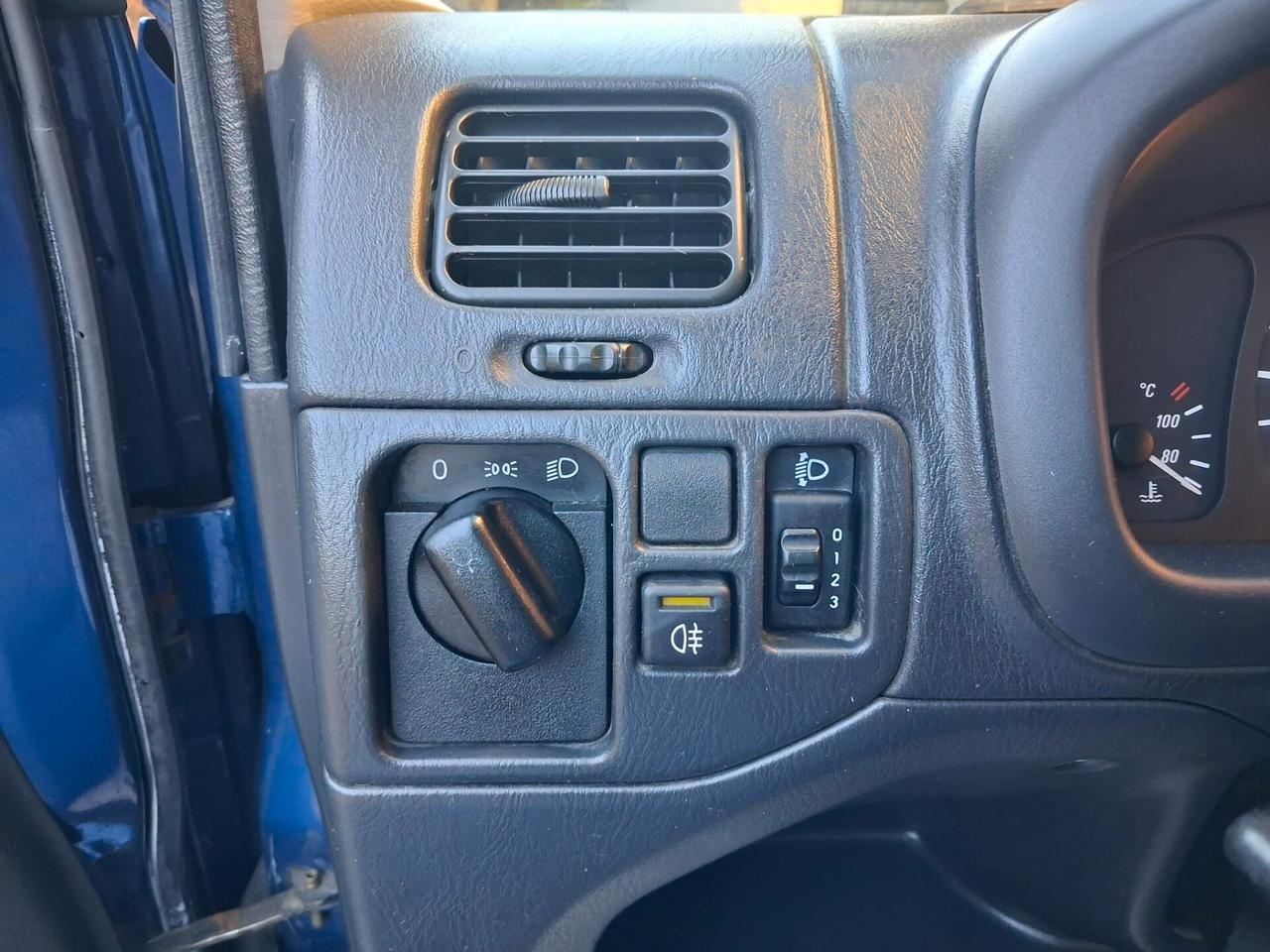 Opel Agila 1.0 12V Club