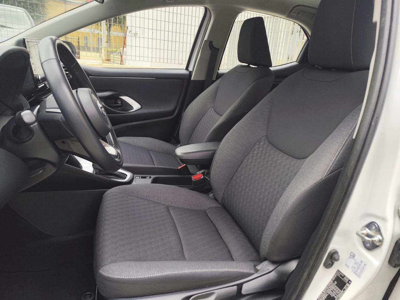 Toyota Yaris 1.5 Hybrid 5 porte Active