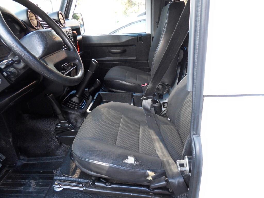 Land Rover Defender 90 2.2 TD4 Station Wagon N1