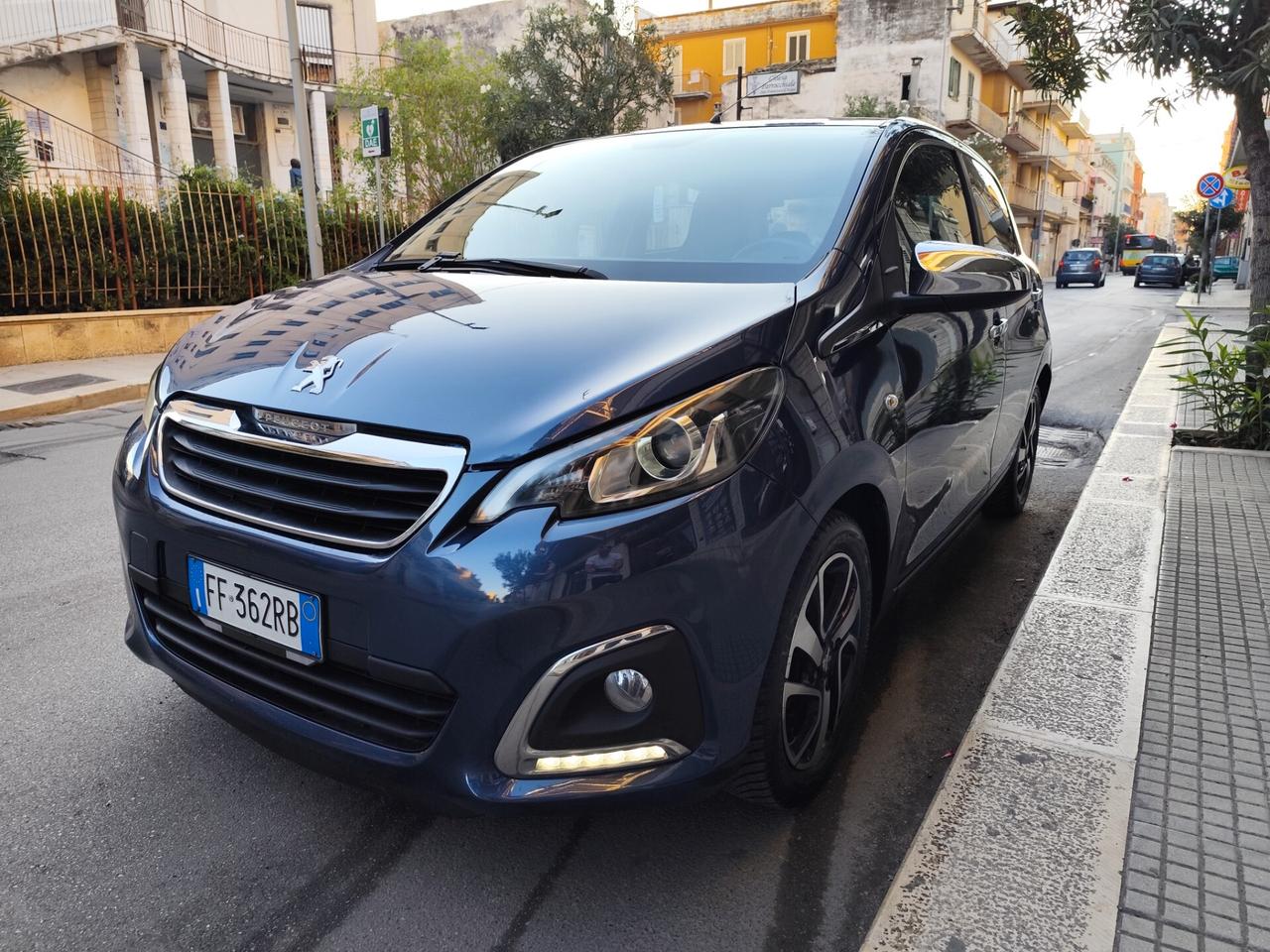 Peugeot 108 1.0 BENZINA 68CV ALLURE PERFETTA