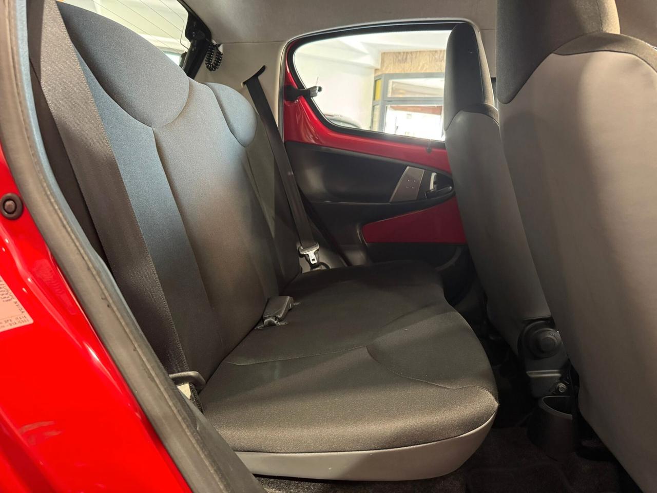 Toyota Aygo 1.0 12V VVT-i 5 porte Active Connect