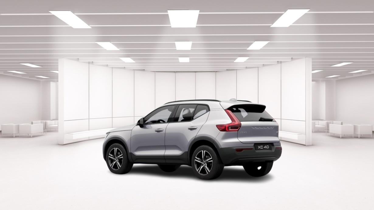 VOLVO Xc40 B3 Mild Hybrid Automatico Ultra Dark