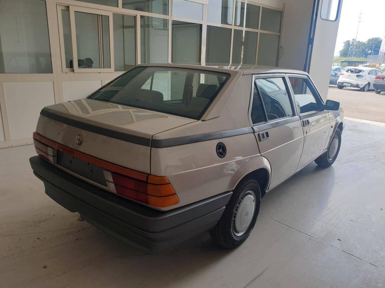 Alfa Romeo 75 1.8 carburatori