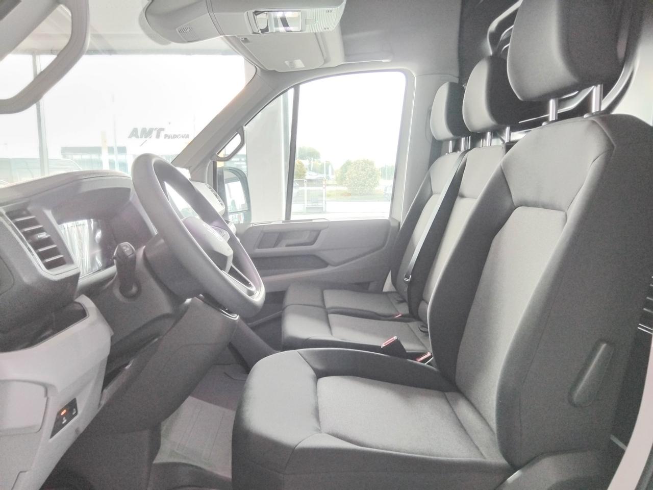 Volkswagen CRAFTER VAN 35 L3 H3 2.0TDI 140cv Aut. Porte 270°