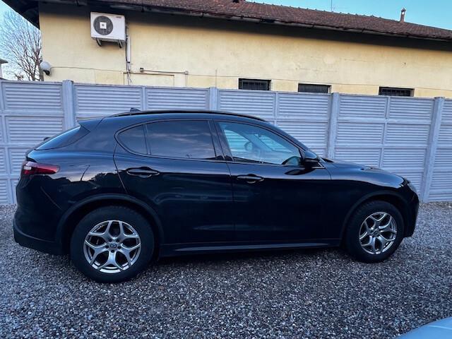 Alfa Romeo Stelvio 2.2 Turbodiesel 210 CV AT8 Q4 B-Tech