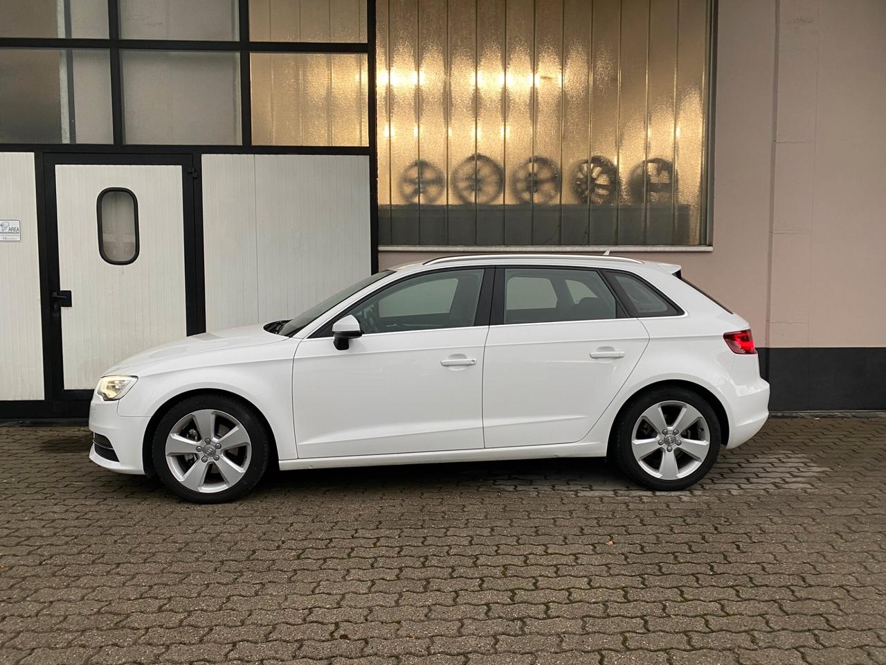 Audi A3 SPB 1.6 TDI clean diesel S tronic