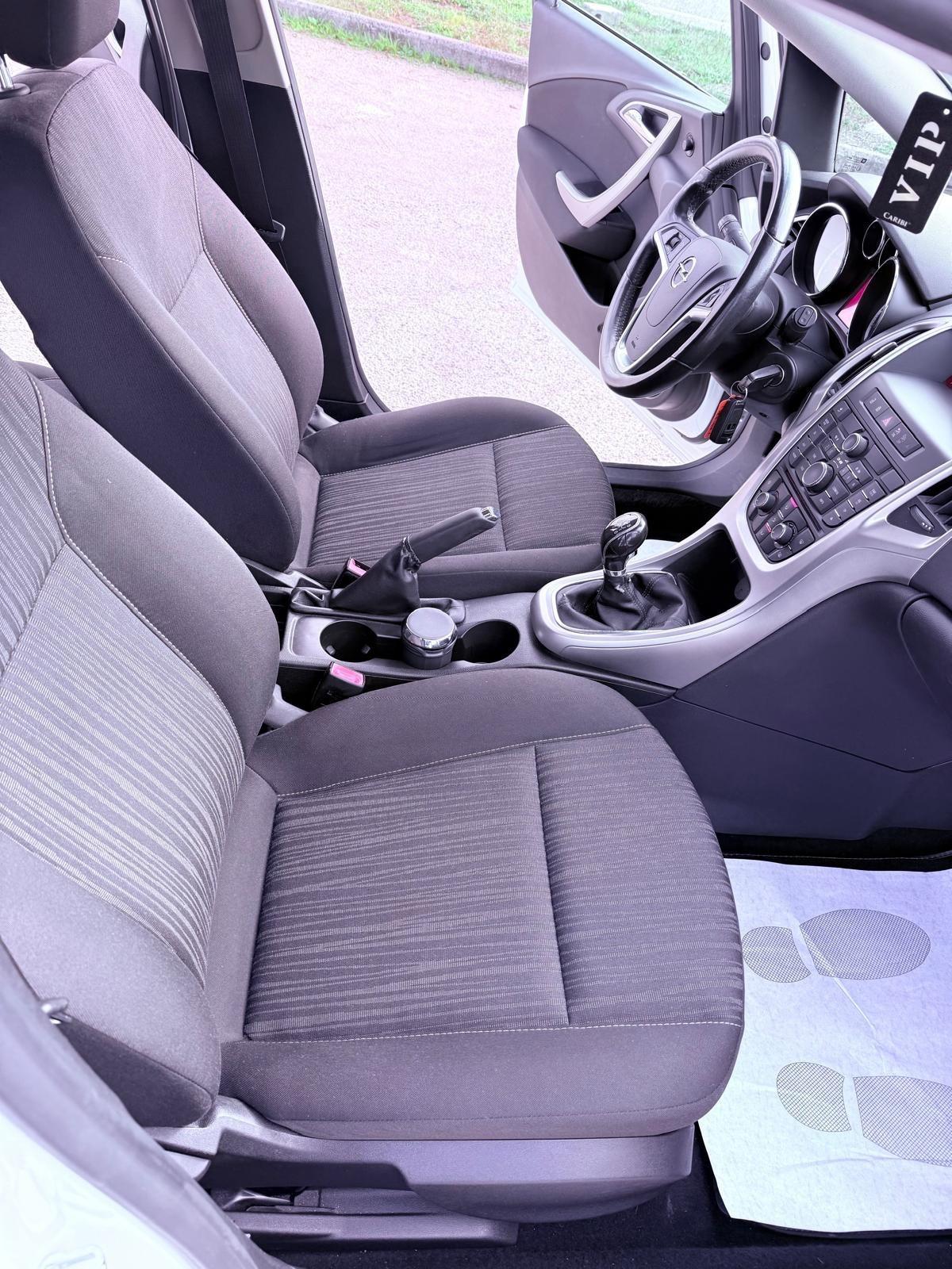 Opel Astra 1.7 CDTI 110CV 5 porte Ok neopatentati