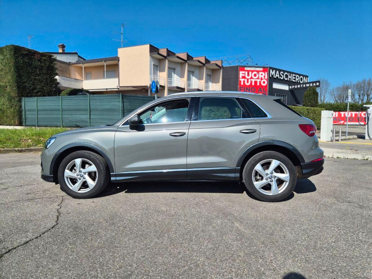 Audi Q3 35 2.0 tdi Business Advanced s-tronic