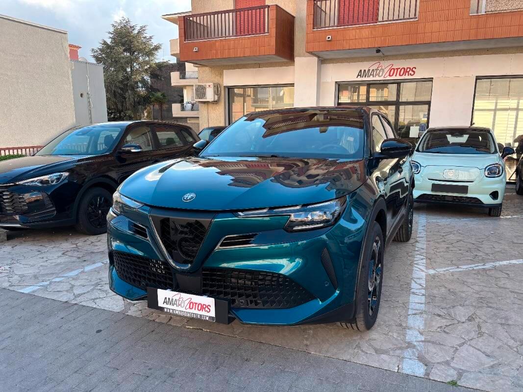 Alfa Romeo Junior 1.2 ibrida Speciale 145cv edct6
