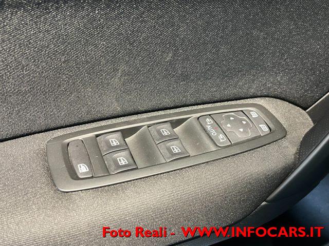 RENAULT Megane Sporter Blue dCi 115 CV Business AUTOCARRO N1