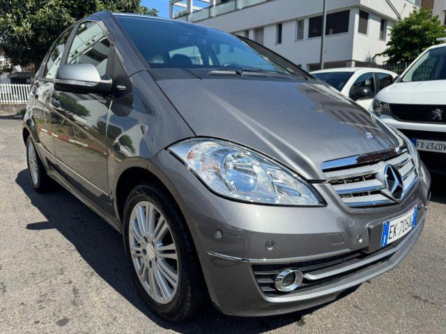 MERCEDES-BENZ A 180 CDI Elegance