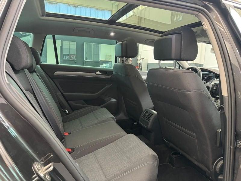 Volkswagen Passat Passat Variant 2.0 tdi Executive 150cv