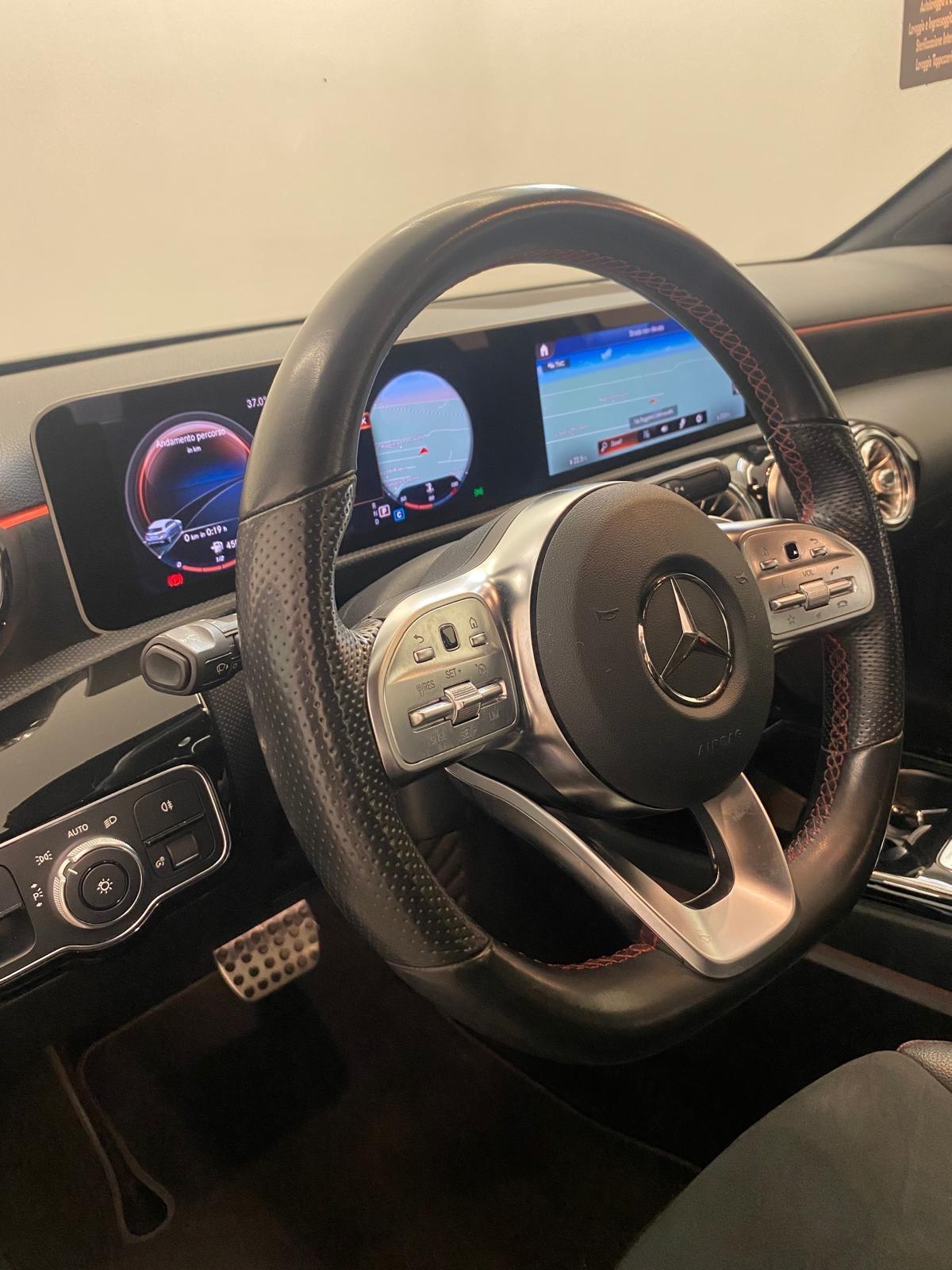 Mercedes-benz A 180 d Automatic Premium