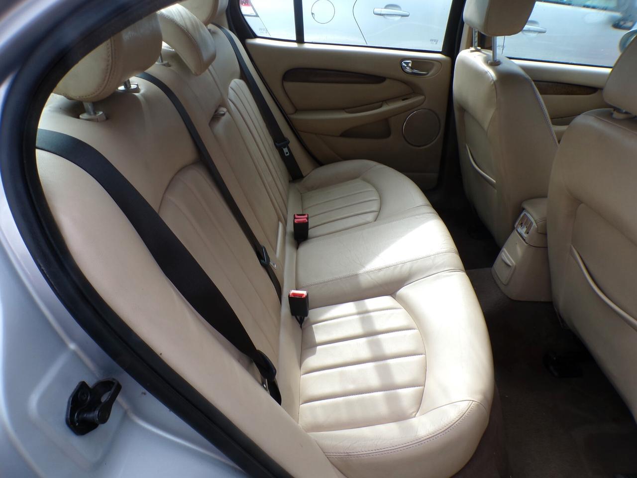 Jaguar X-Type 2.0D cat Executive