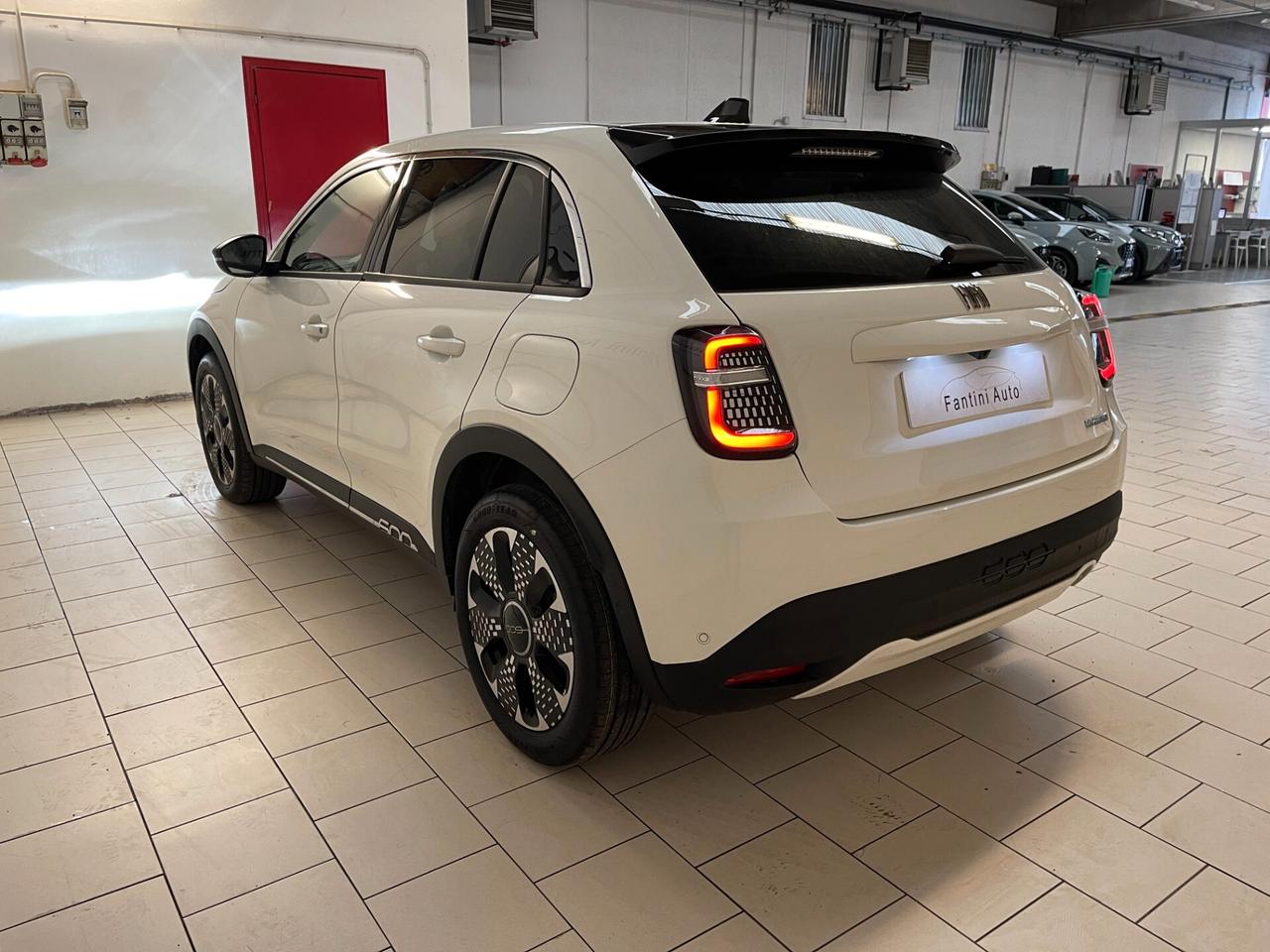 Fiat 600 hybrid La Prima 1.0 110cv auto-LEGGI SOTTO