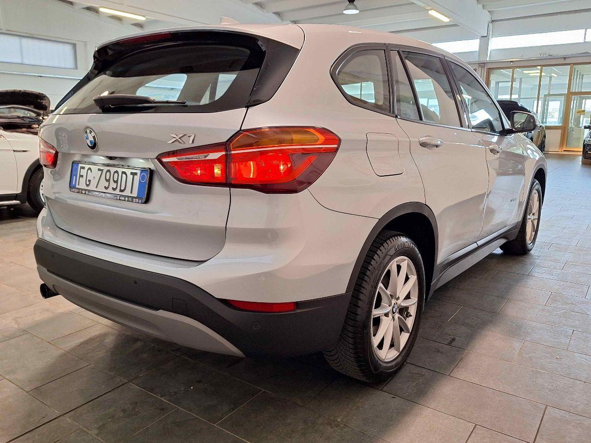 BMW X1 sDrive18i Adv - UNICO-PROPR - X NEO-PATENTATI - RETRO-CAMERA- PORTELLO ELETTR - GARANZIA